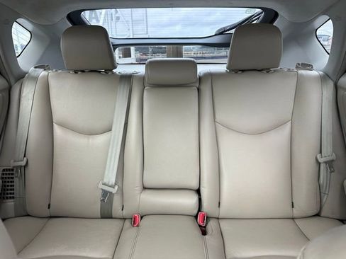 Used 2015 Toyota Prius Three image 12