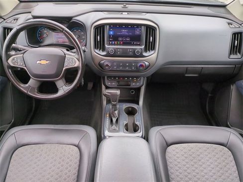 Used 2019 Chevrolet Colorado Z71 w/ Z71 Midnight Edition image 16