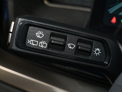Used 2023 Rivian R1S Launch Edition AWD/4WD image 31
