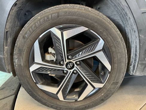 Used 2024 Hyundai Tucson Limited AWD/4WD image 25