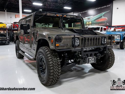 Used 1999 HUMMER H1 4-Door Hard Top image 33