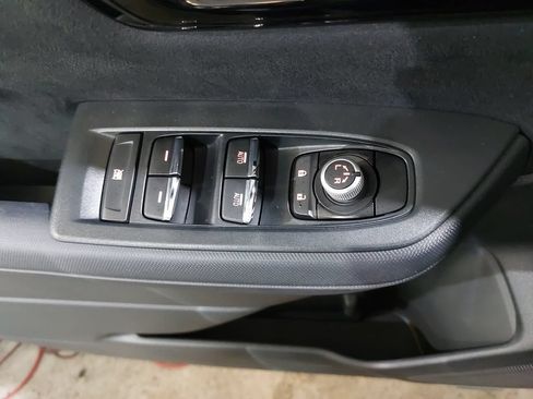 Certified 2025 Subaru Forester Touring AWD/4WD image 29