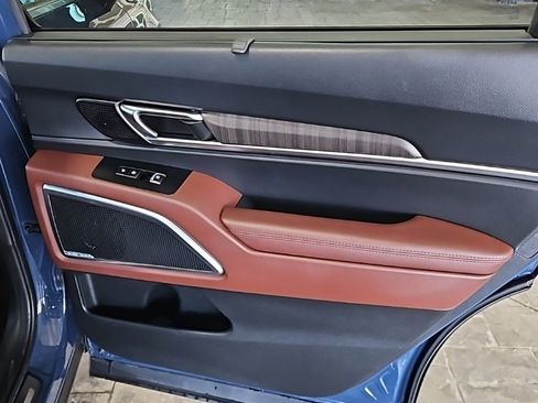 Used 2023 Kia Telluride SX Prestige image 15