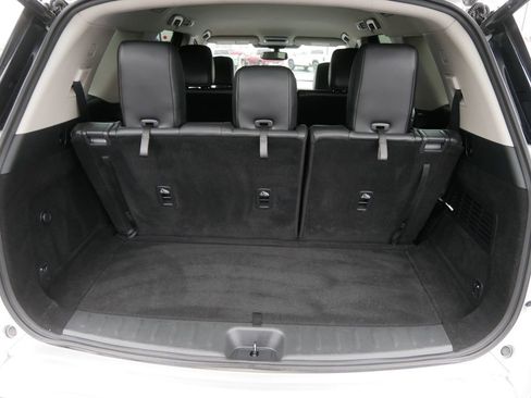 Used 2022 Nissan Pathfinder SL image 10