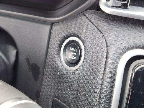 Used 2019 Land Rover Range Rover Velar R-Dynamic SE image 15