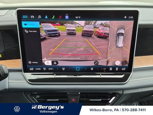 New 2026 Volkswagen Tiguan SEL R-Line AWD/4WD image 18