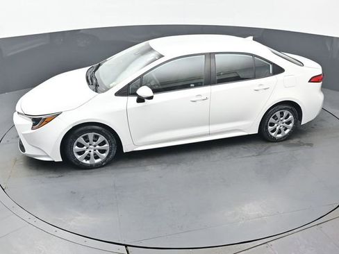 Certified 2020 Toyota Corolla LE FWD image 35