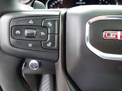 Used 2025 GMC Sierra 1500 AT4 w/ Technology Package AWD/4WD image 60