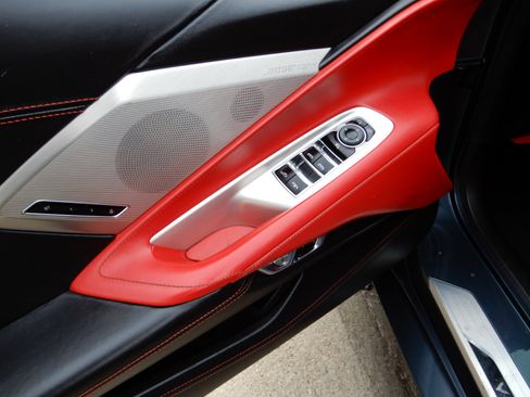 Used 2020 Chevrolet Corvette Stingray Premium Conv w/ 3LT Preferred Equipment Group image 18