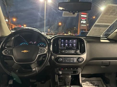 Used 2019 Chevrolet Colorado LT w/ Colorado RST Special Edition image 12