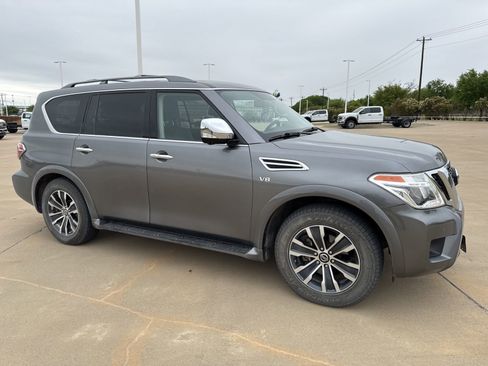 Used 2020 Nissan Armada SL w/ Premium Package image 4