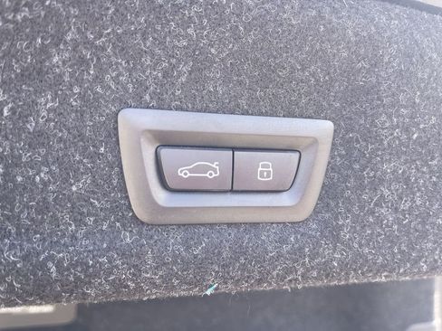 Used 2025 BMW 330i xDrive Sedan AWD/4WD image 15
