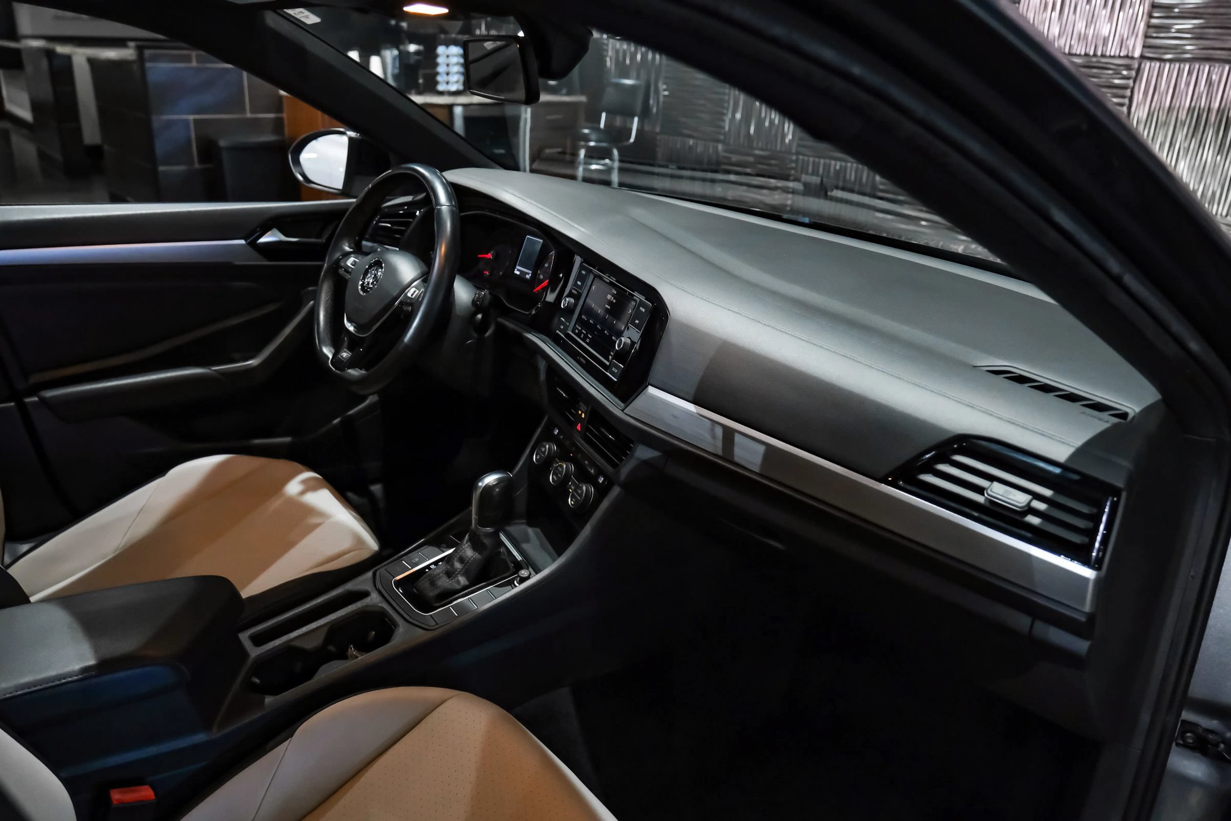 Used 2019 Volkswagen Jetta R-Line FWD image 15
