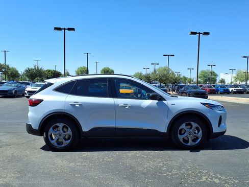 Certified 2025 Ford Escape ST-Line FWD image 7