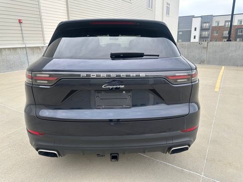 Used 2021 Porsche Cayenne image 6