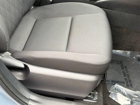 Used 2023 Toyota Corolla LE image 9