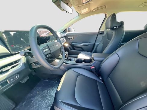 New 2026 Kia K4 EX FWD image 21