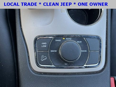 Used 2014 Jeep Grand Cherokee Limited w/ Trailer Tow Group IV image 19