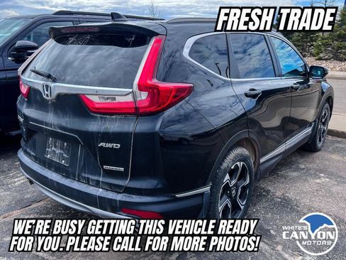 Used 2019 Honda CR-V Touring image 2