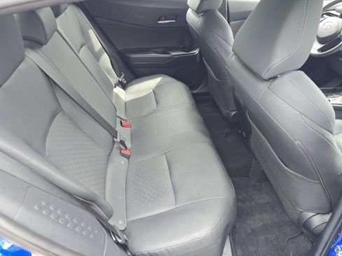 Used 2019 Toyota C-HR Limited FWD image 19