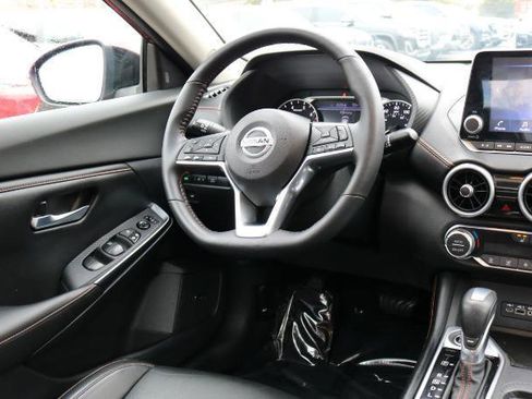 Used 2021 Nissan Sentra SR w/ SR Premium Package image 20