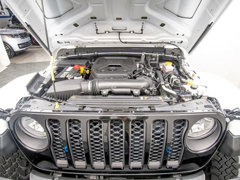 Used 2024 Jeep Wrangler Unlimited Rubicon AWD/4WD image 42