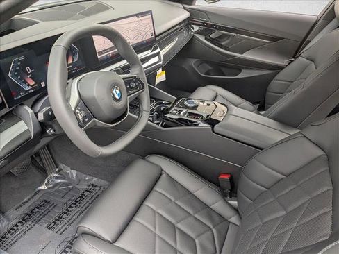 Used 2026 BMW 530i xDrive 530i xDrive image 3