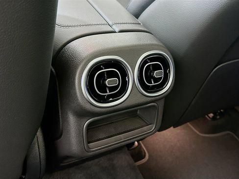 New 2026 Mercedes-Benz GLC 300 image 29