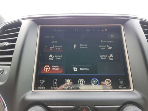 Used 2017 Jeep Grand Cherokee Overland image 9