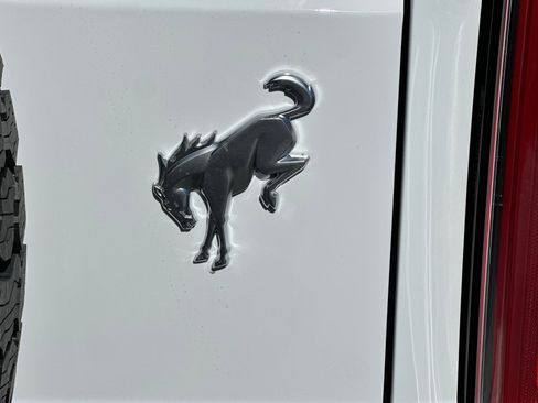 New 2025 Ford Bronco Badlands image 27