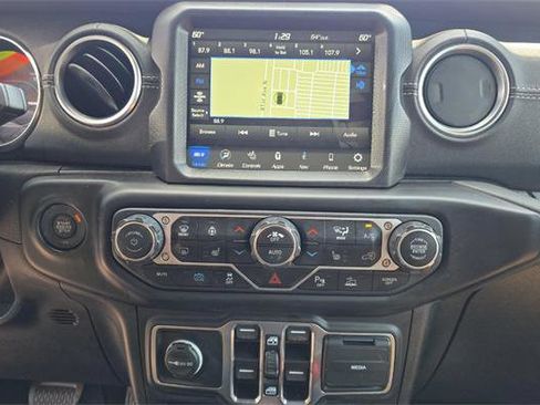 Used 2023 Jeep Wrangler Unlimited Sahara w/ Cold Weather Group AWD/4WD image 11