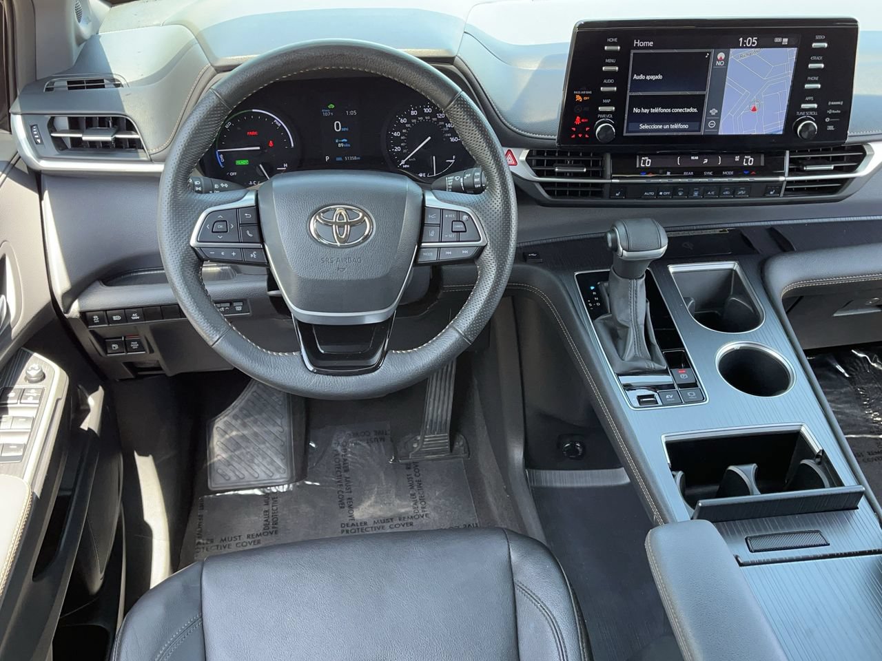 Used 2023 Toyota Sienna XLE Woodland Edition AWD/4WD image 10