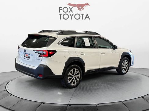 Used 2023 Subaru Outback AWD/4WD image 6