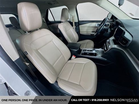 Used 2020 Ford Explorer XLT w/ Equipment Group 202A image 29