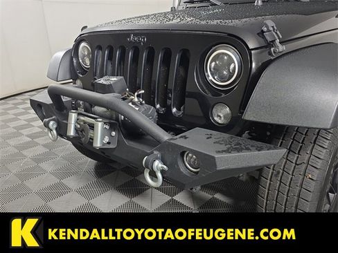 Used 2015 Jeep Wrangler Sport image 9