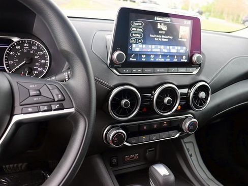 Used 2024 Nissan Sentra SV image 17