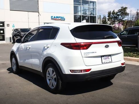 Used 2018 Kia Sportage LX image 9