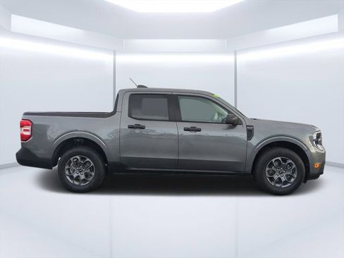 Used 2025 Ford Maverick XLT w/ Equipment Group 302A AWD/4WD image 2