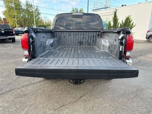 Used 2021 Toyota Tacoma SR5 image 24