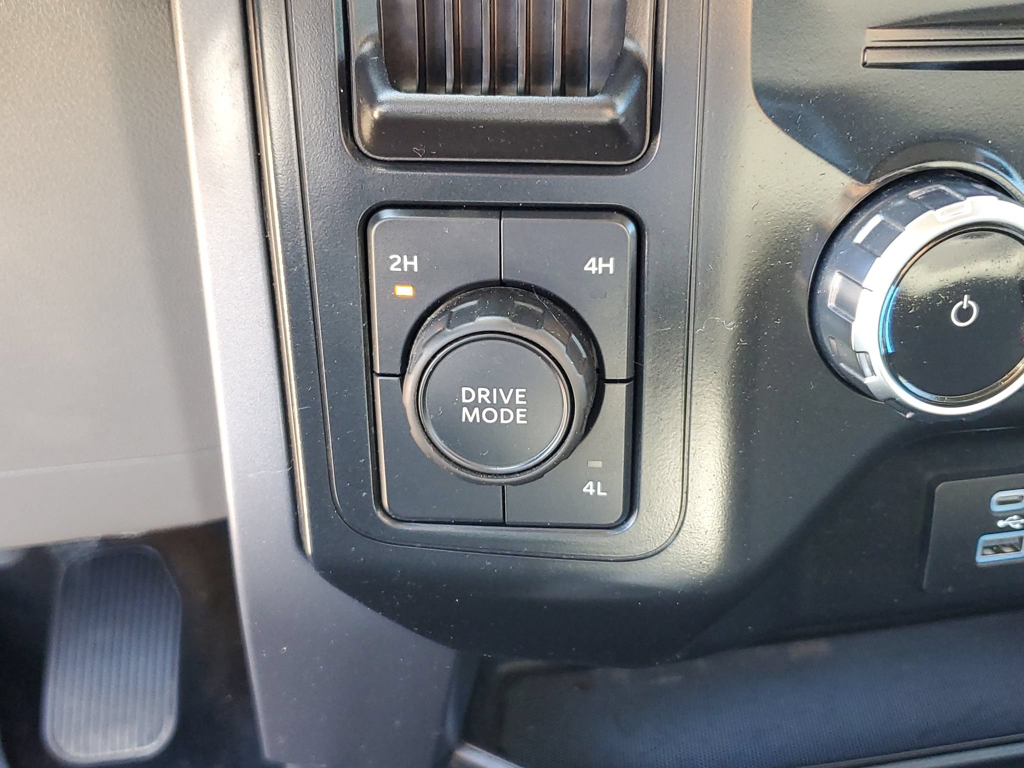 Used 2024 Ford F150 XLT AWD/4WD image 25
