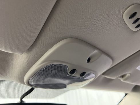 Used 2013 Jeep Compass Limited image 25