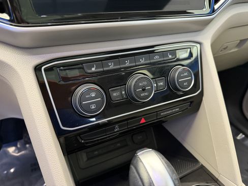 Certified 2023 Volkswagen Atlas SE w/ Panoramic Sunroof Package FWD image 21