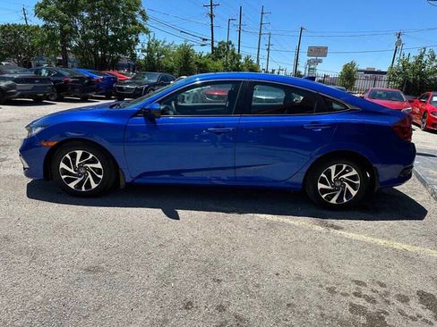 Used 2017 Honda Civic EX image 8