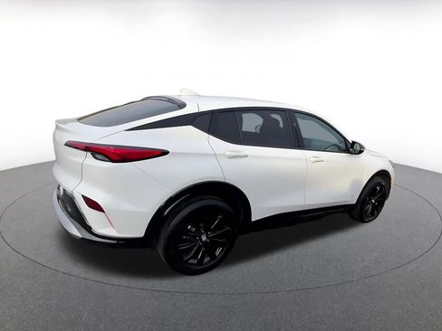 Used 2025 Buick Envista Sport Touring image 14