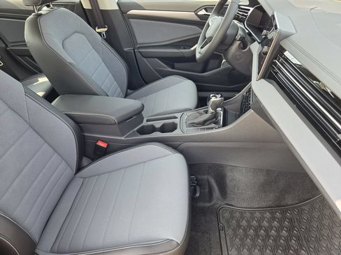 New 2026 Volkswagen Jetta SE FWD image 12