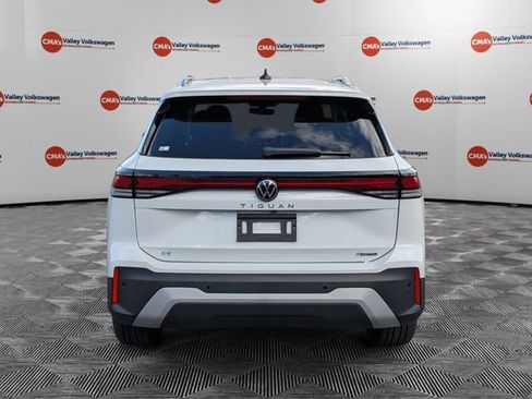 New 2026 Volkswagen Tiguan SE image 6
