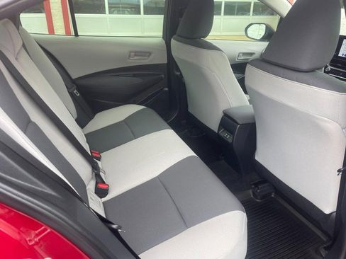 Used 2025 Toyota Corolla LE FWD image 8