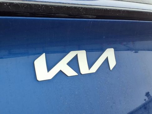 Used 2023 Kia Sportage SX image 23