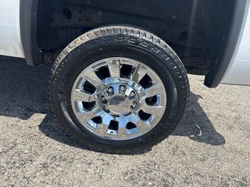 Used 2018 GMC Sierra 2500 Denali w/ Duramax Plus Package AWD/4WD image 21