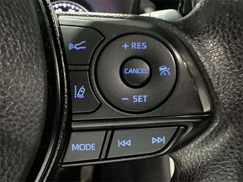 Used 2022 Toyota RAV4 XLE image 28